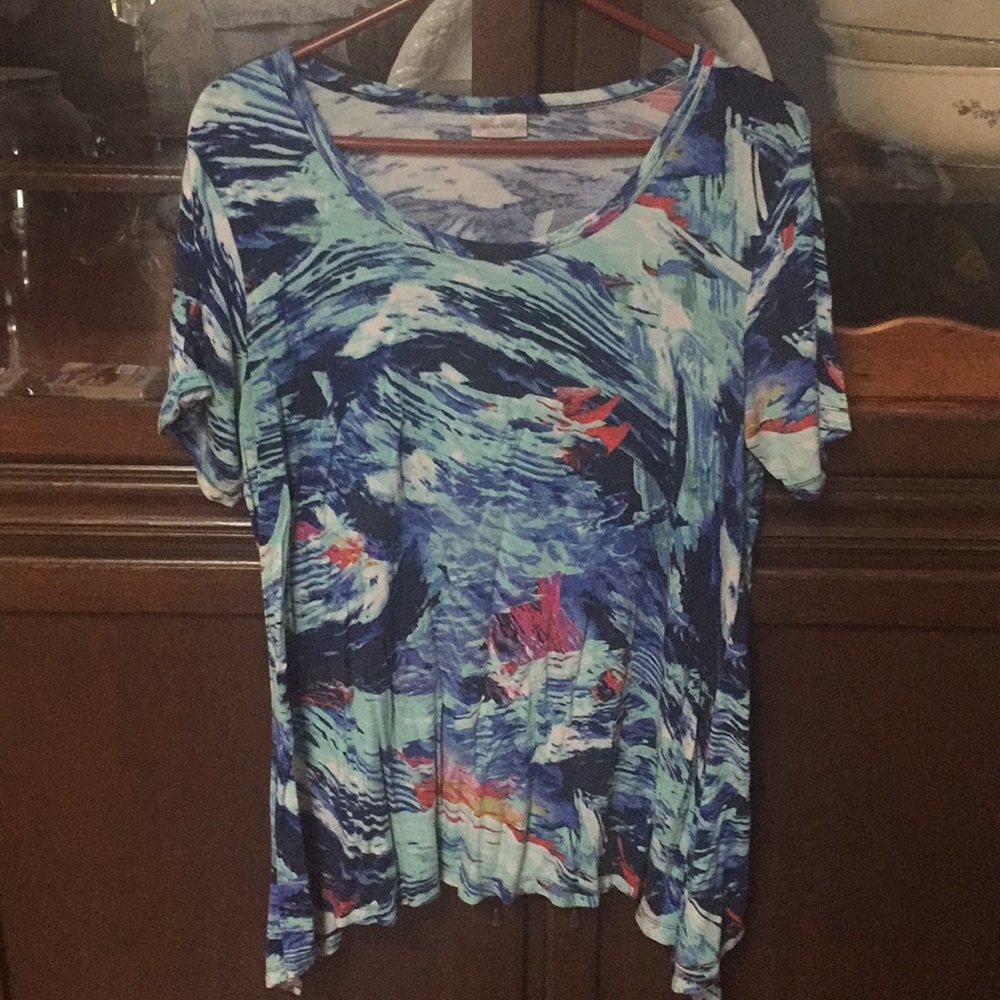 Shark bite style top